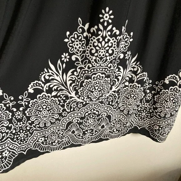 🌞Motherhood Maternity Black & White Paisley Midi with Tie on Back A - Picture 2 of 7